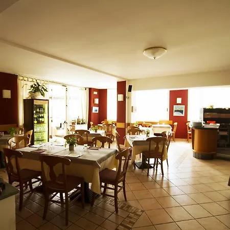 Lario Hotel Gera Lario