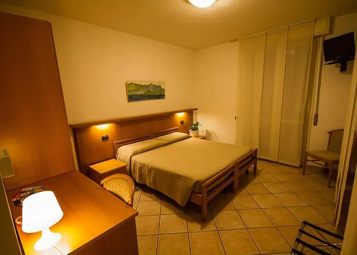 Lario Джера-Ларио